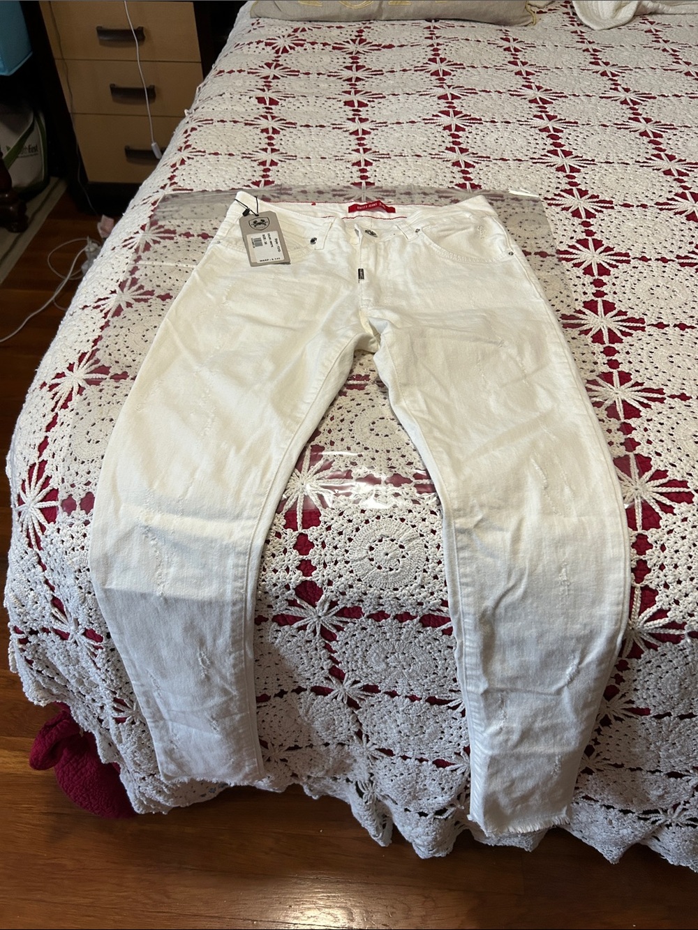 RNT 23 distressed Men's White Slim Fit Jeans size 30 nwt